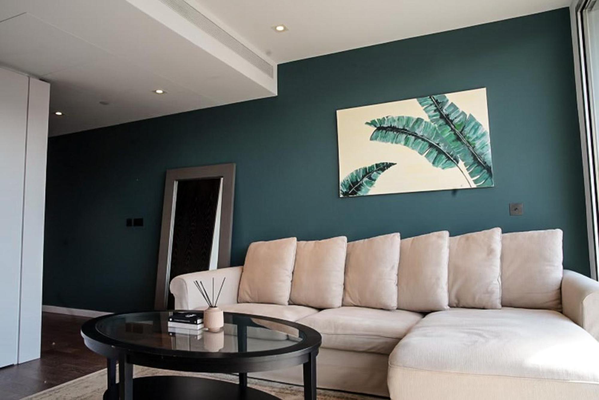Chic Luxury Living In Battersea Power Station Apartment London Exterior photo